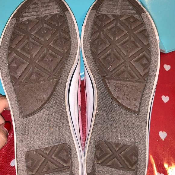 Pink converse! Sold - Picture 3 of 3